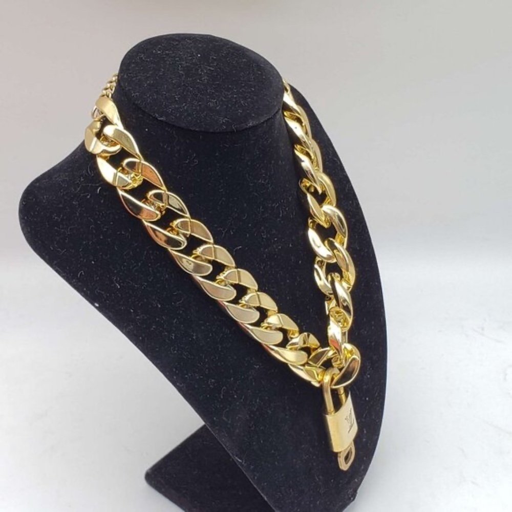 Authentic Louis Vuitton Lock& Key w/Unbranded Cuban Gold Plated Chain 012726 - Picture 9 of 10